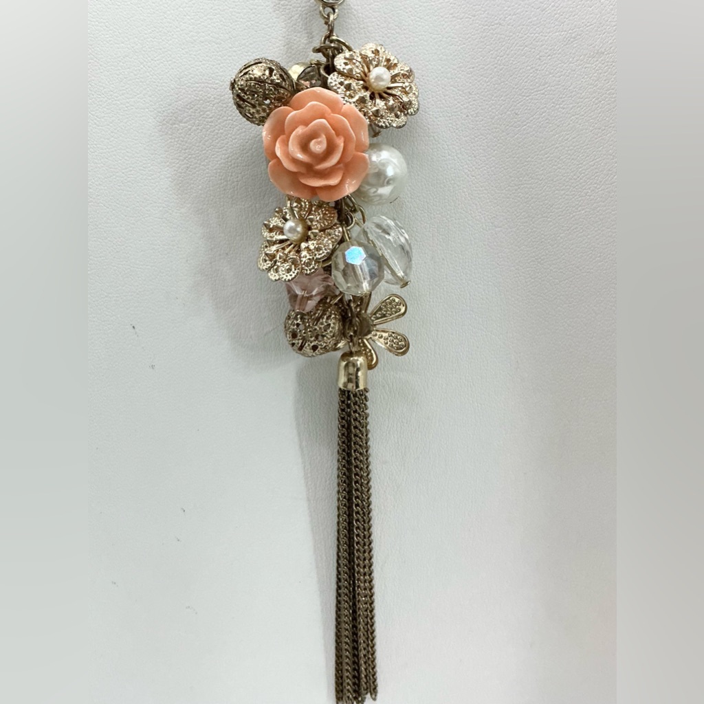 Etc! Etcetera Antique Gold Tone Peach Rose Faux Pearl Fringe Lariat Necklace